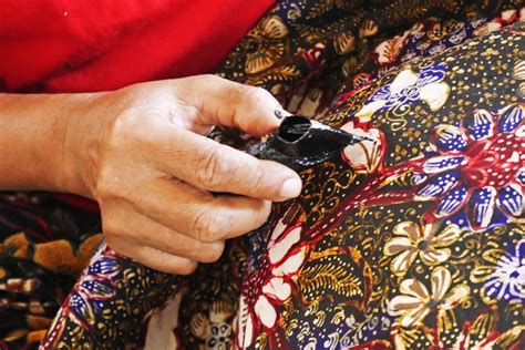  「Understanding Indonesian Batik: Unveiling the Threads of Tradition」 伝統の糸を解き明かす インドネシアのバティック